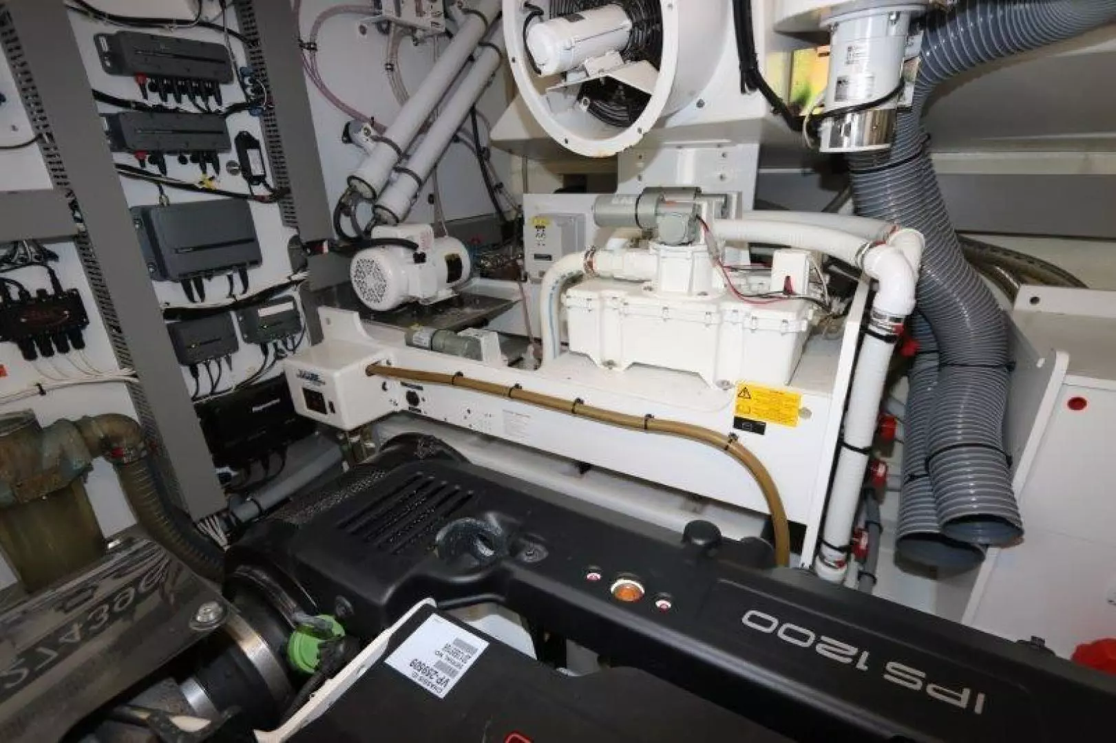 2017 Prestige Motoryacht - Image 33