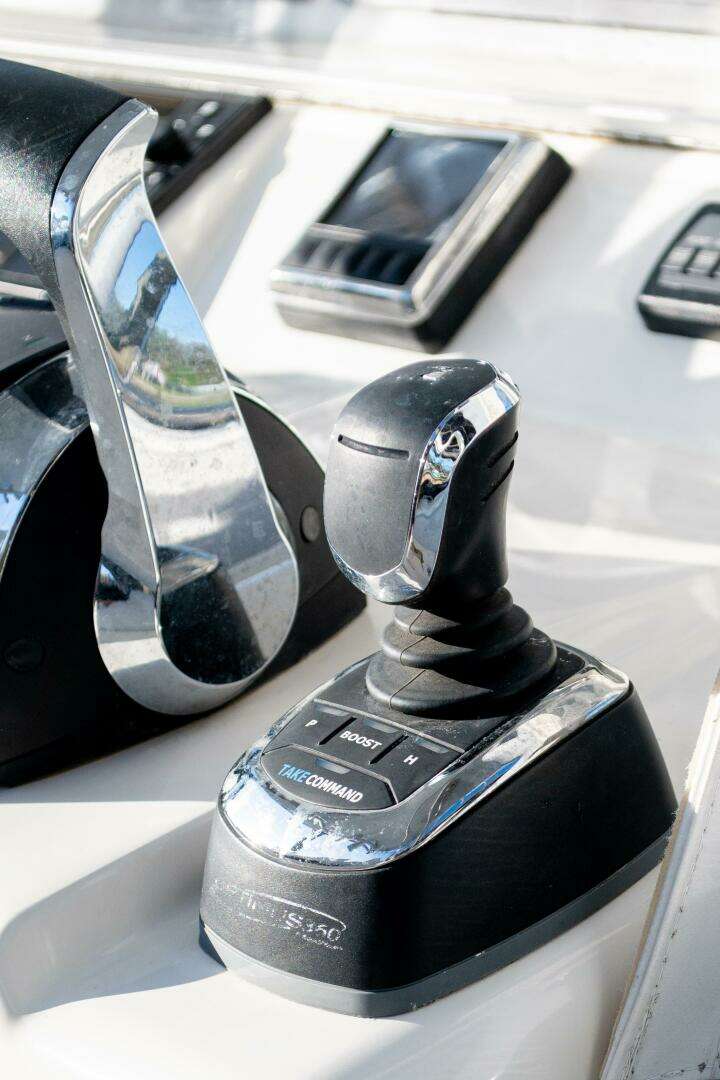 2021 SeaVee 370Z - Image 25