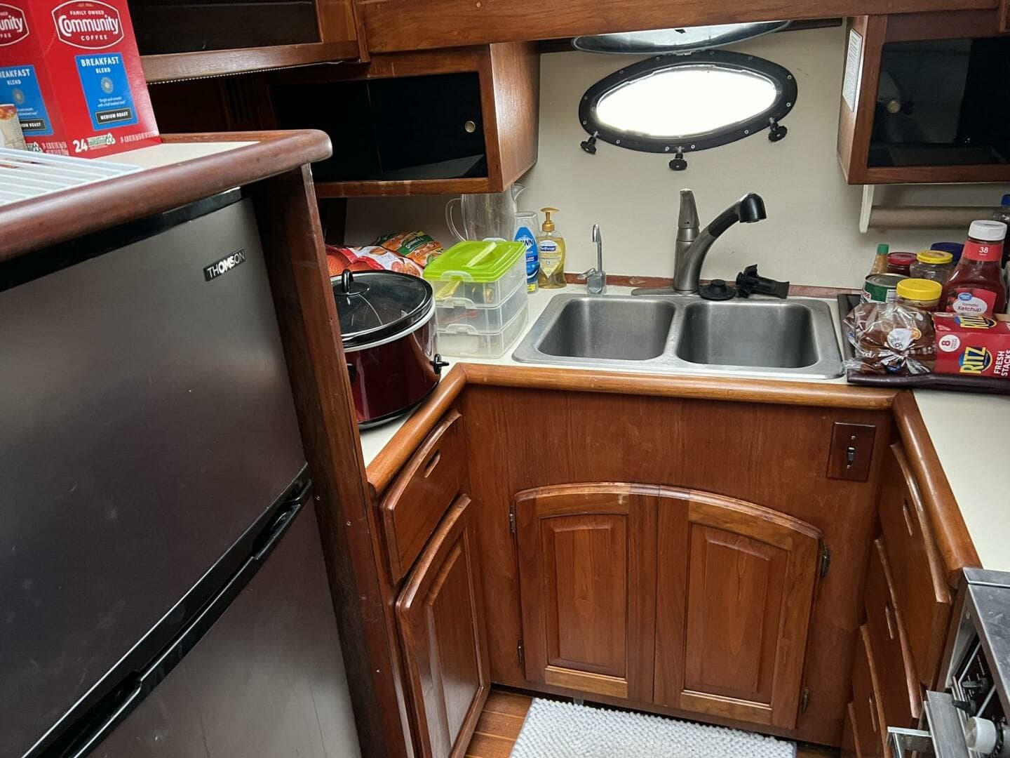 1987 Californian 42 Motor Yacht - Image 9