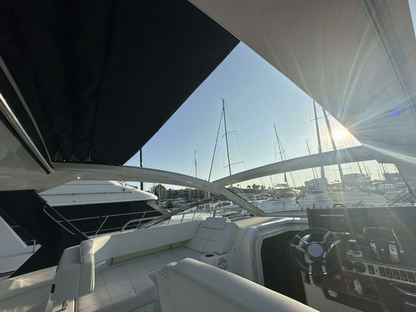 2017 Cruisers Yachts 390 Express Coupe - Image 67