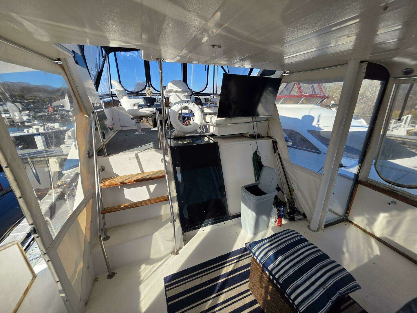 1988 Sea Ray 415 - Image 13
