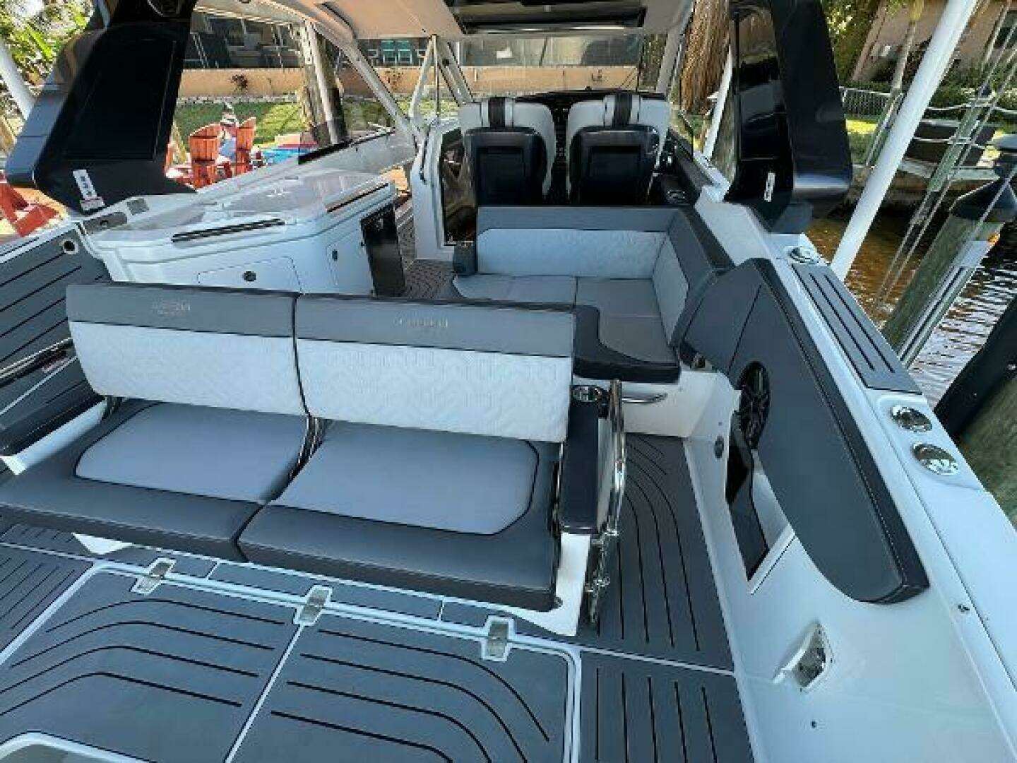 2022 Galeon 325 GTO - Image 39