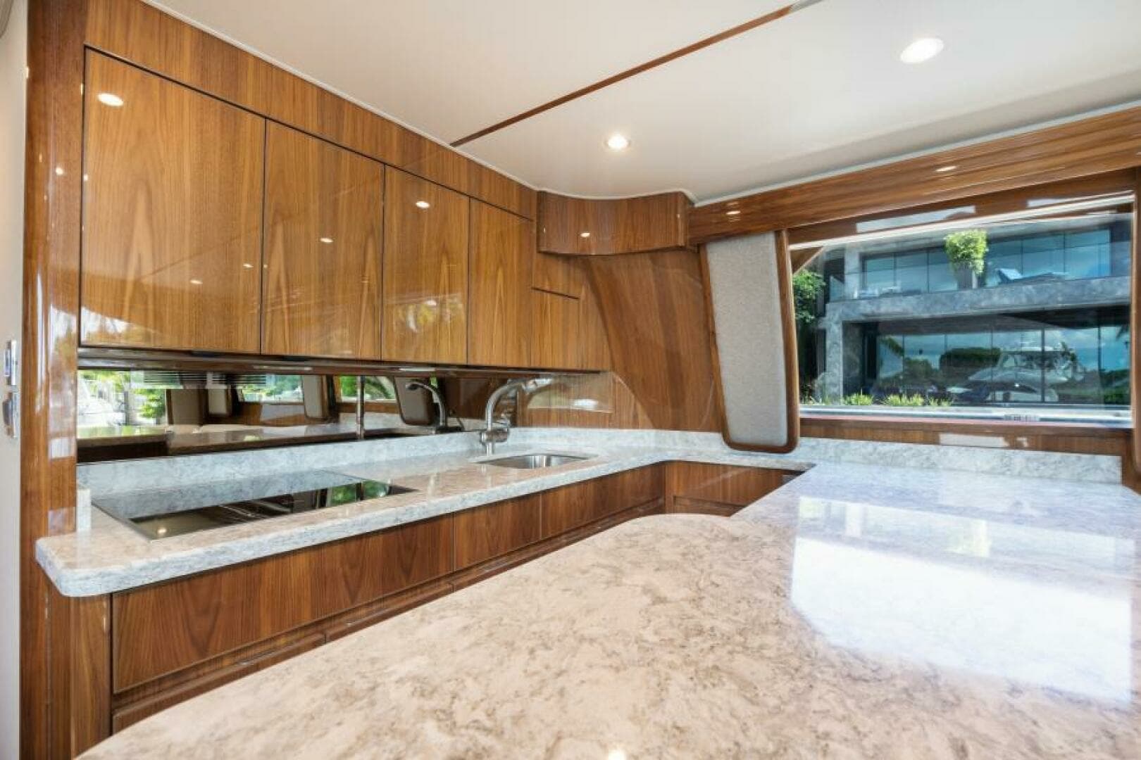 2019 Viking Convertible - Image 4
