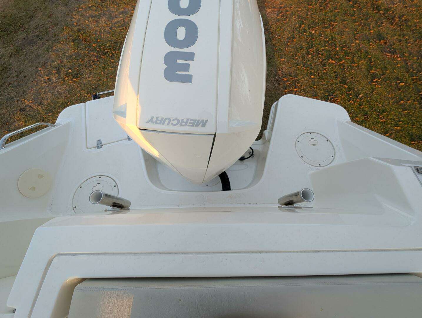 2023 Boston Whaler 240 Vantage - Image 25