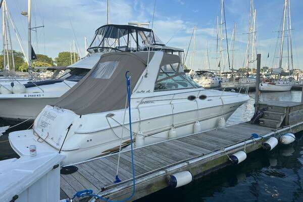 1999 Sea Ray 310 Sundancer - Image 1