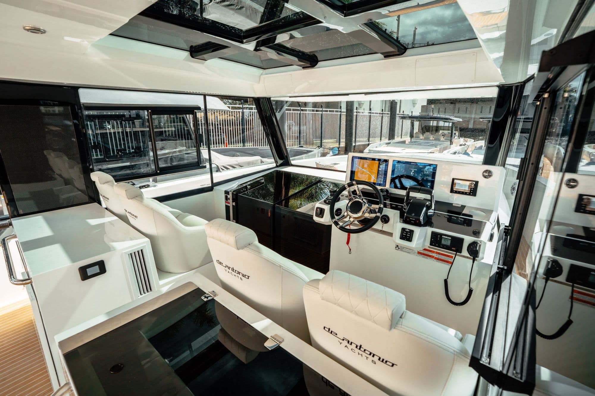 2027 De Antonio Yachts D50 Coupé - 20