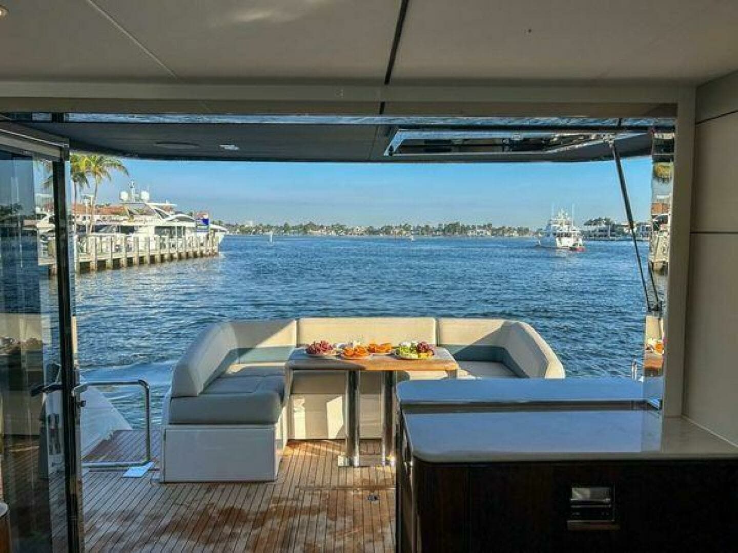 2024 Fairline 68 Squadron - Image 17