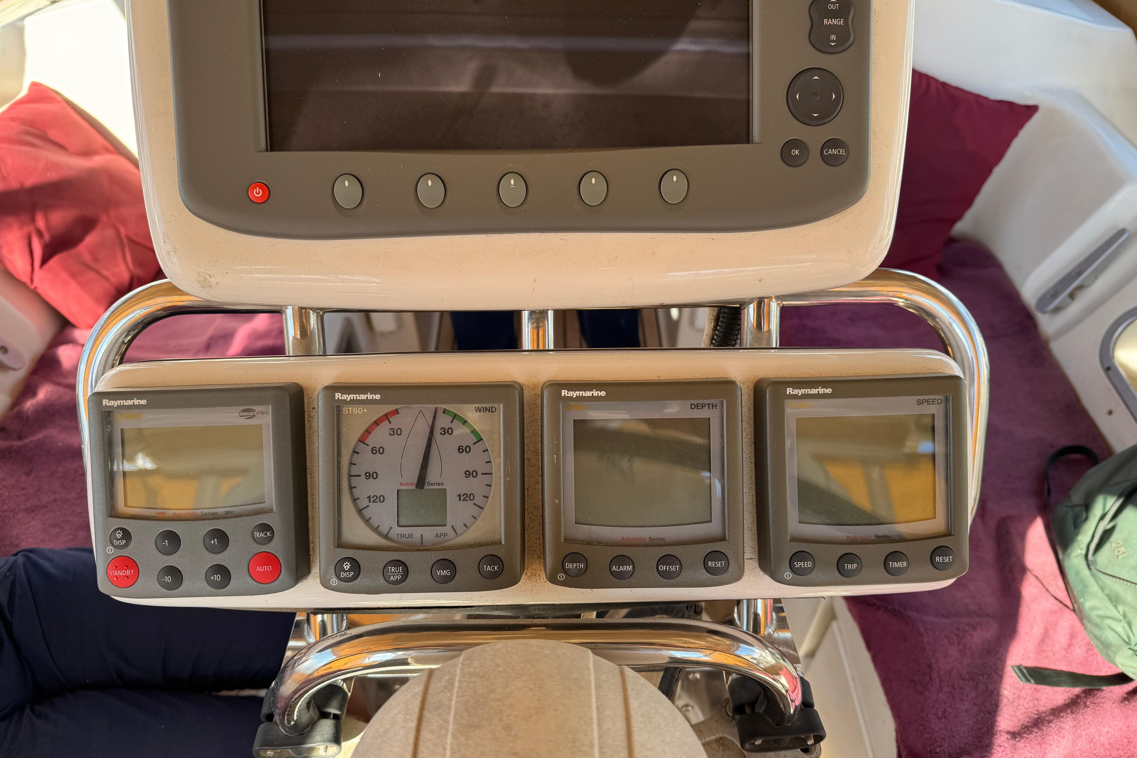 Control panel of a 1988 Beneteau Oceanis 390 sailboat with Raymarine instruments.