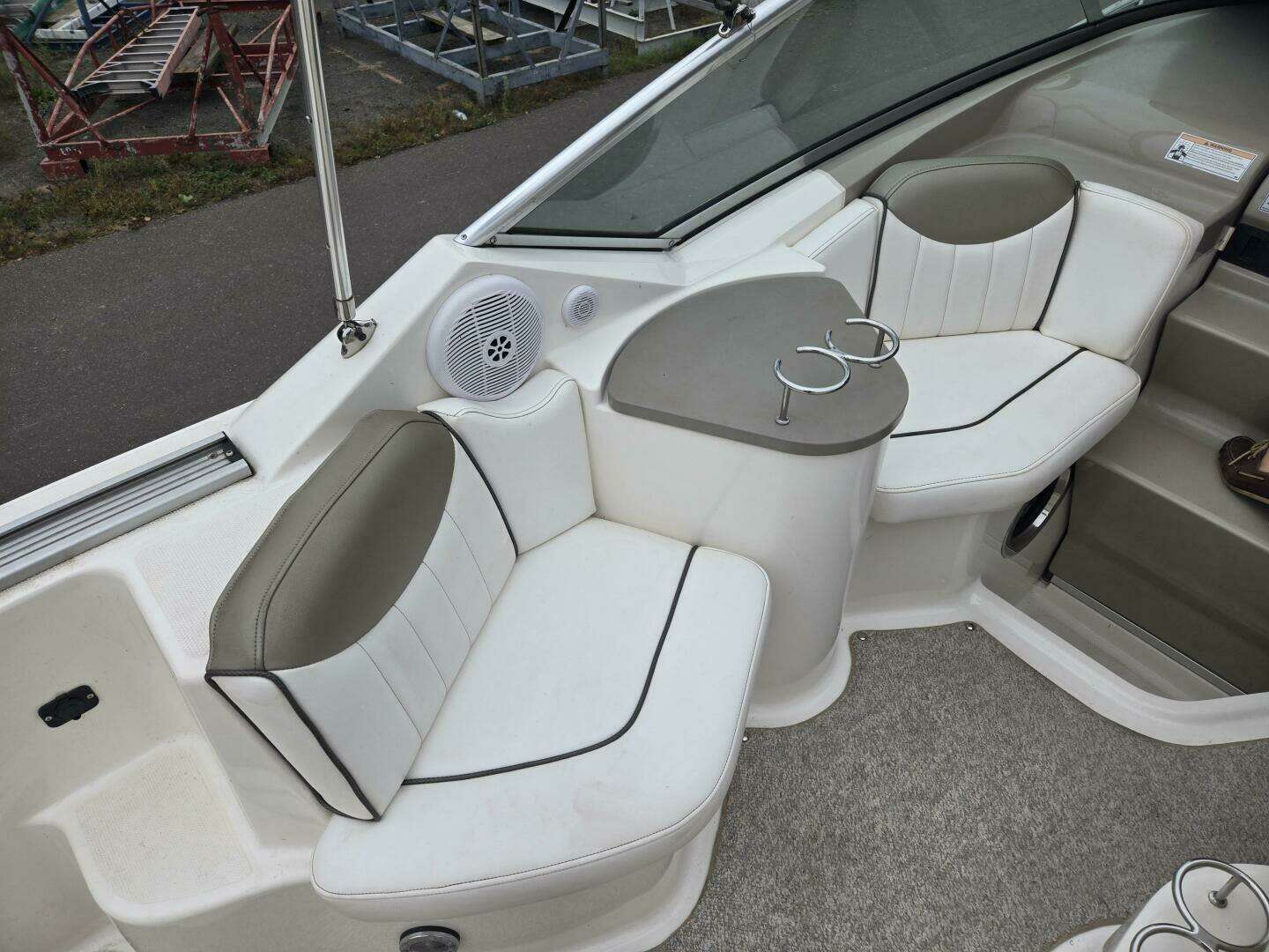 2007 Sea Ray Sundancer 240 - Image 7