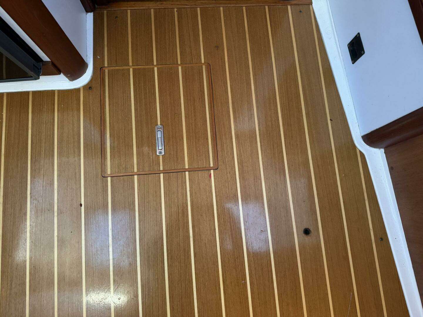 2001 Legacy Yachts Express - Image 30