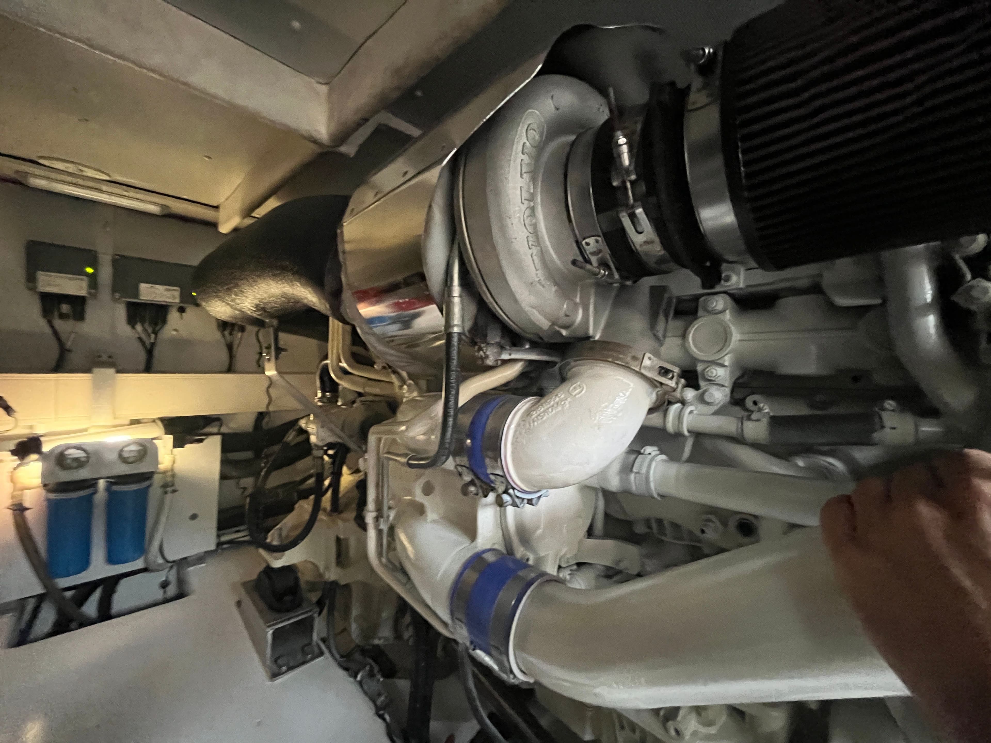 2015 Azimut 54 - 23