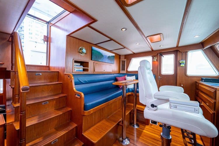 2014 Defever Euro Pilothouse - Image 23
