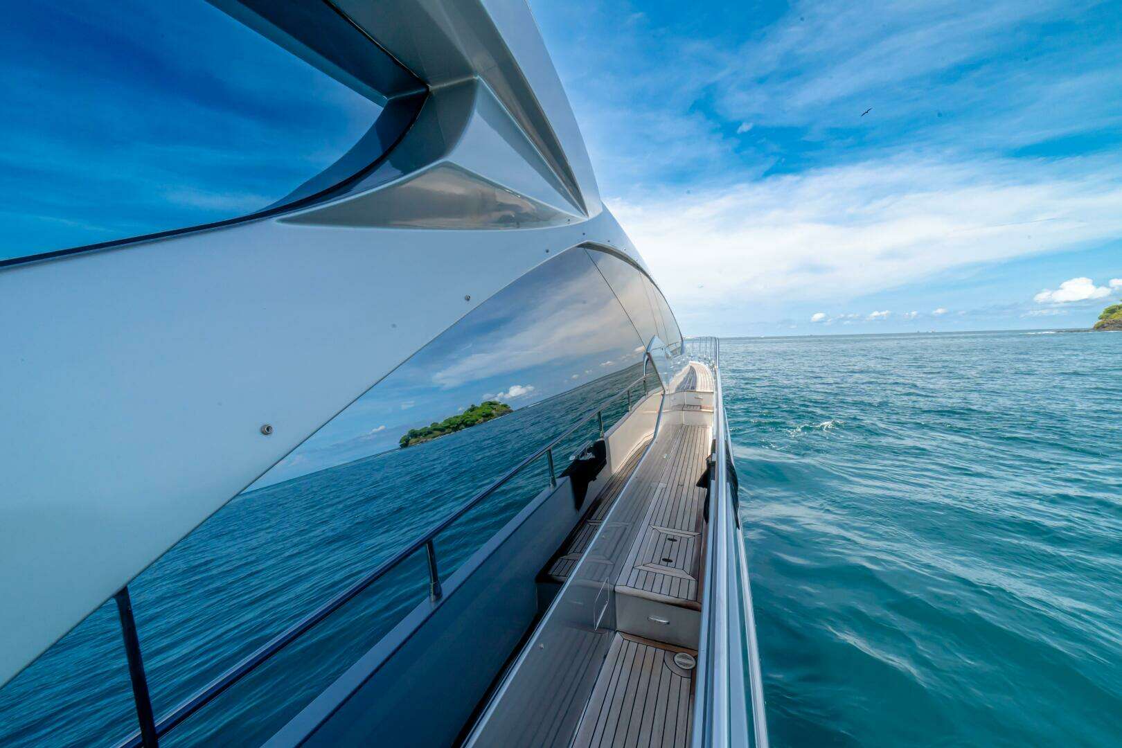 2017 Azimut 77S - Image 41