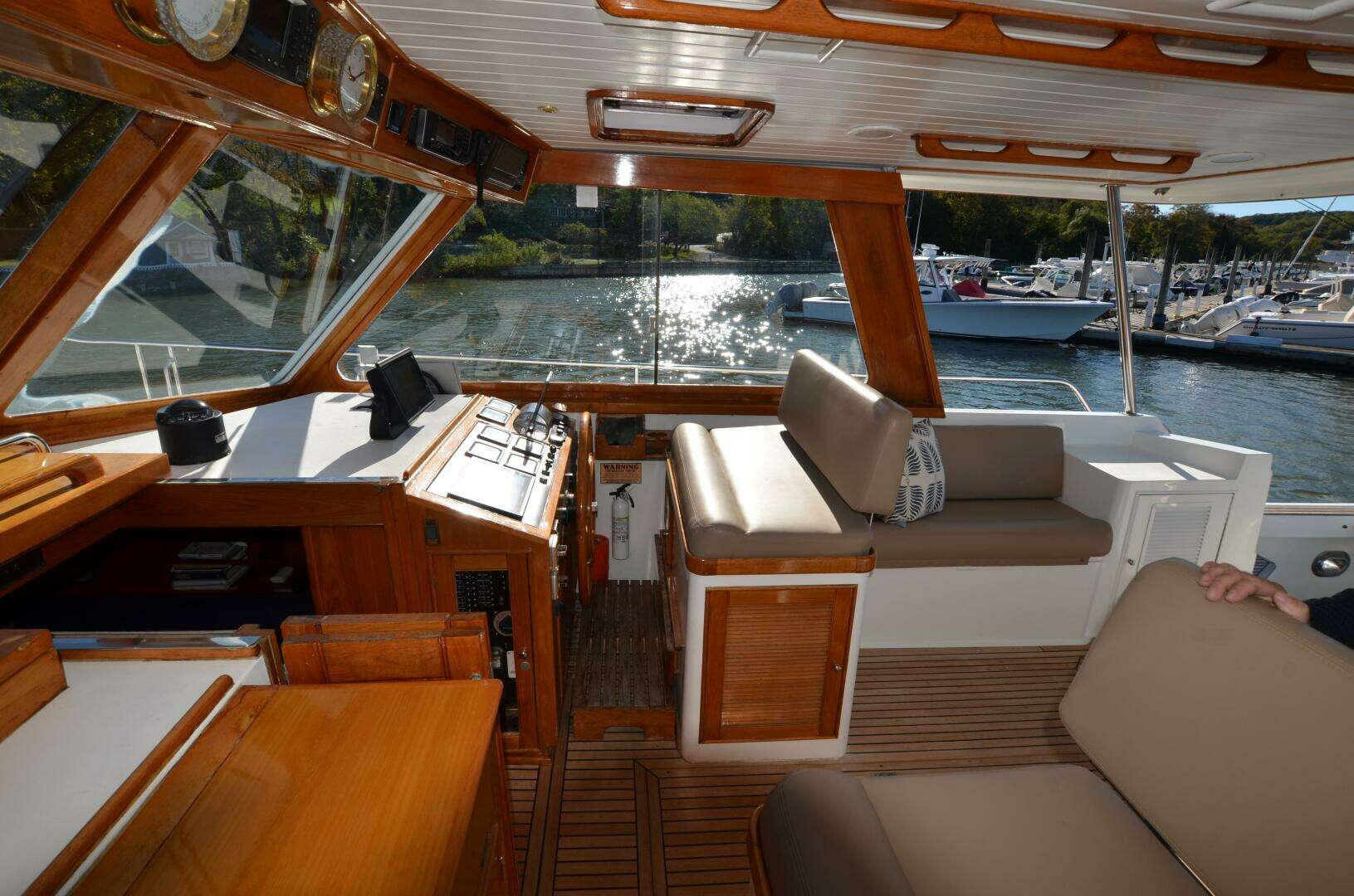 2000 Grand Banks Eastbay HX - Image 17