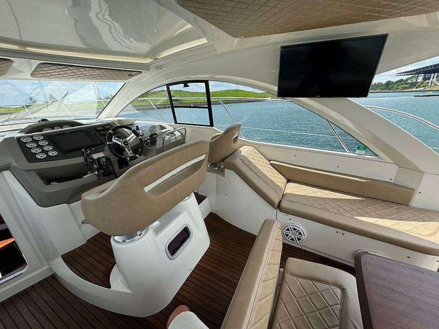 2013 Beneteau 38 Gran Turismo - Image 11