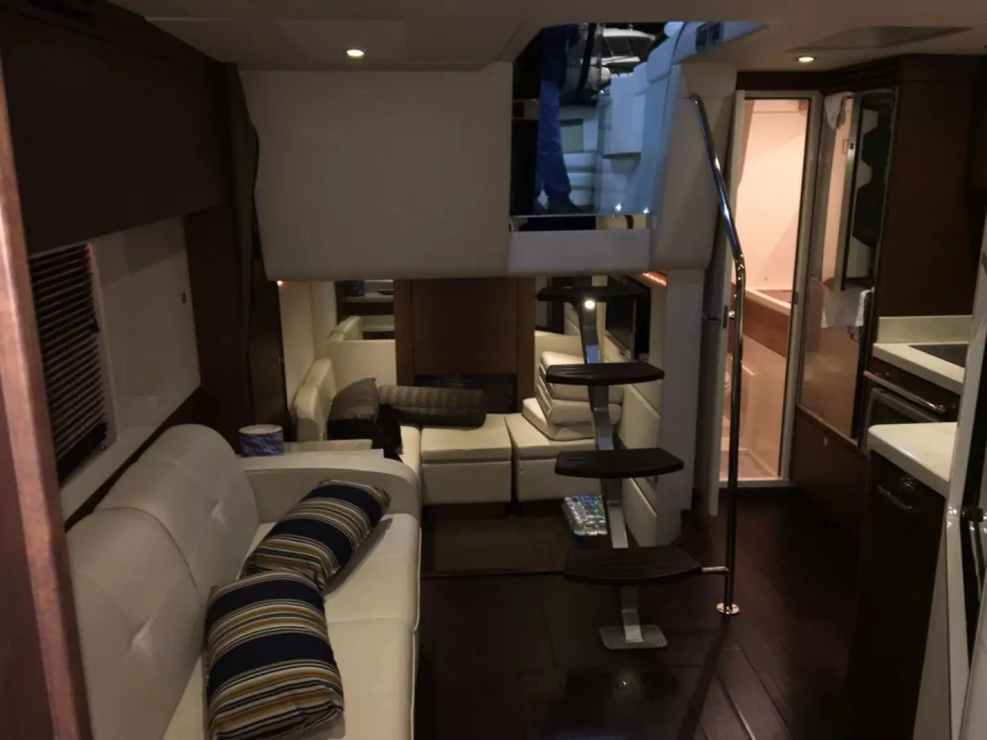 2013 Sea Ray Sundancer - Image 55