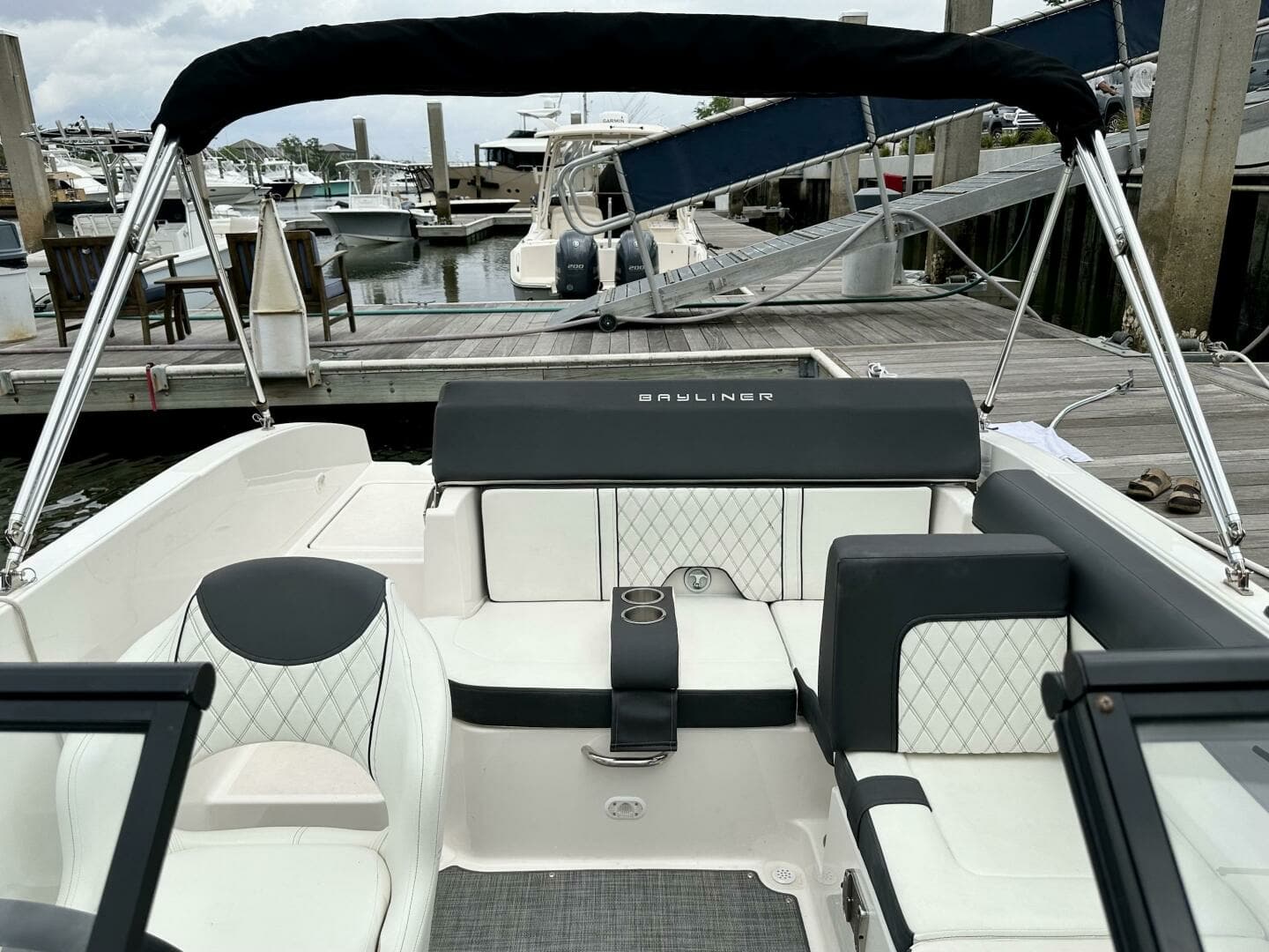 2022 Bayliner DX2050 - Image 9