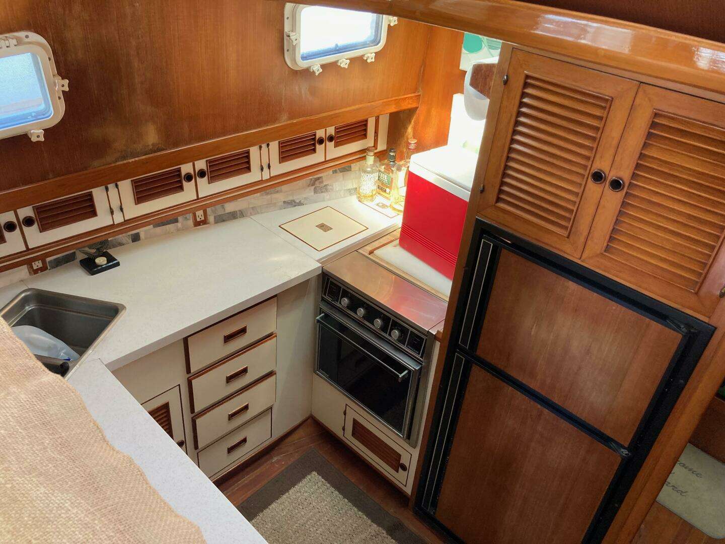 1985 Offshore Yachts 48 Yachtfisher - Image 36
