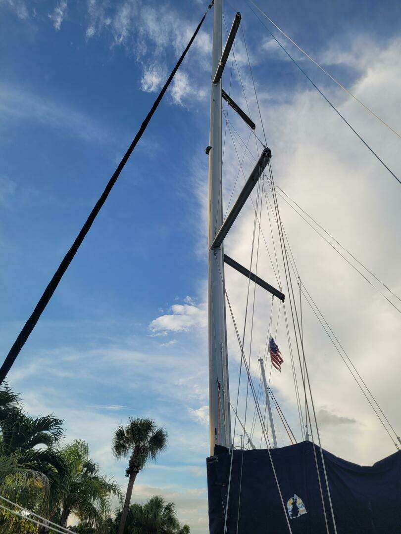 1997 Hunter 376 - Image 15