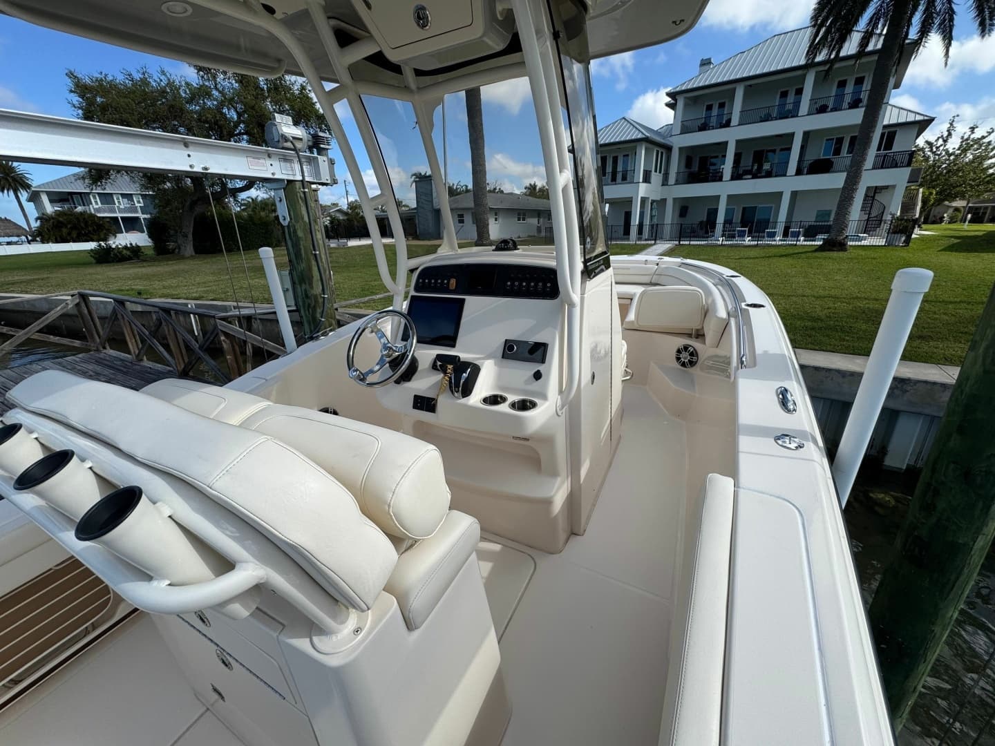 2023 Grady-White Fisherman 236 - Image 19
