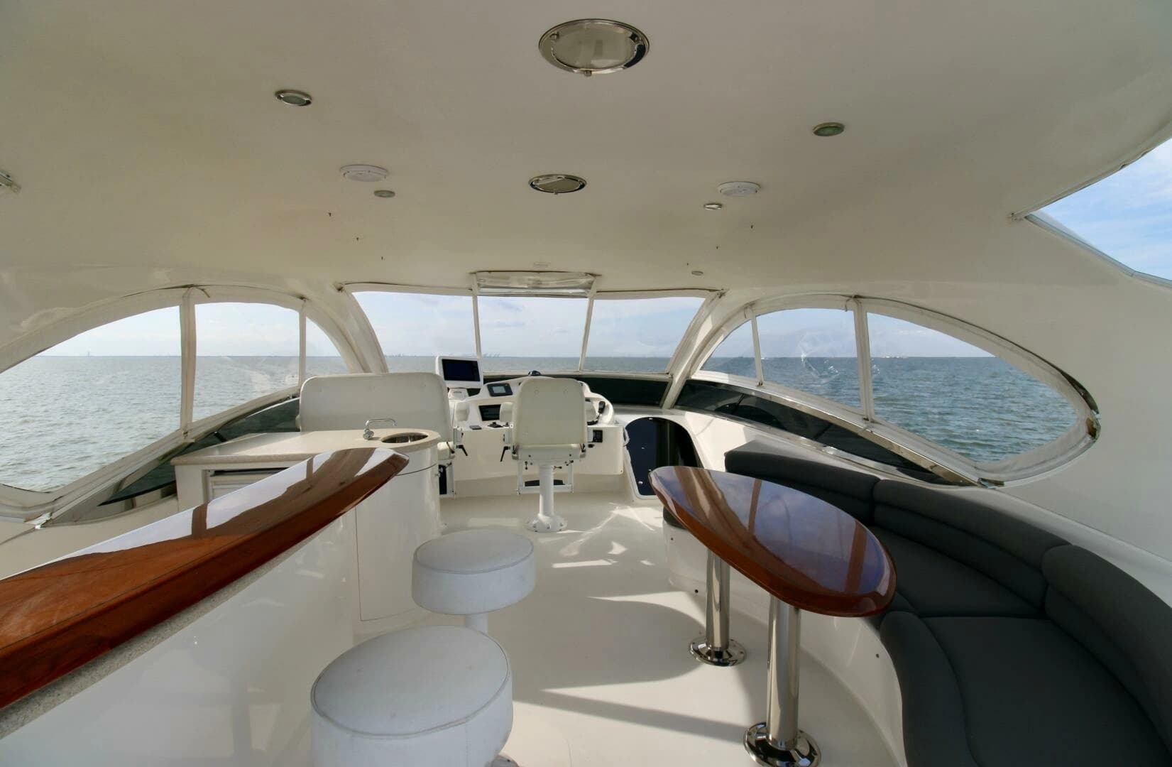 2007 Lazzara Yachts 74 Motor Yacht - Image 79