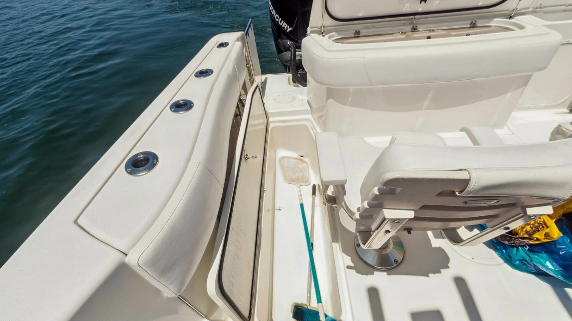 2008 Fountain 38 Sportfishing Cruiser - Image 11