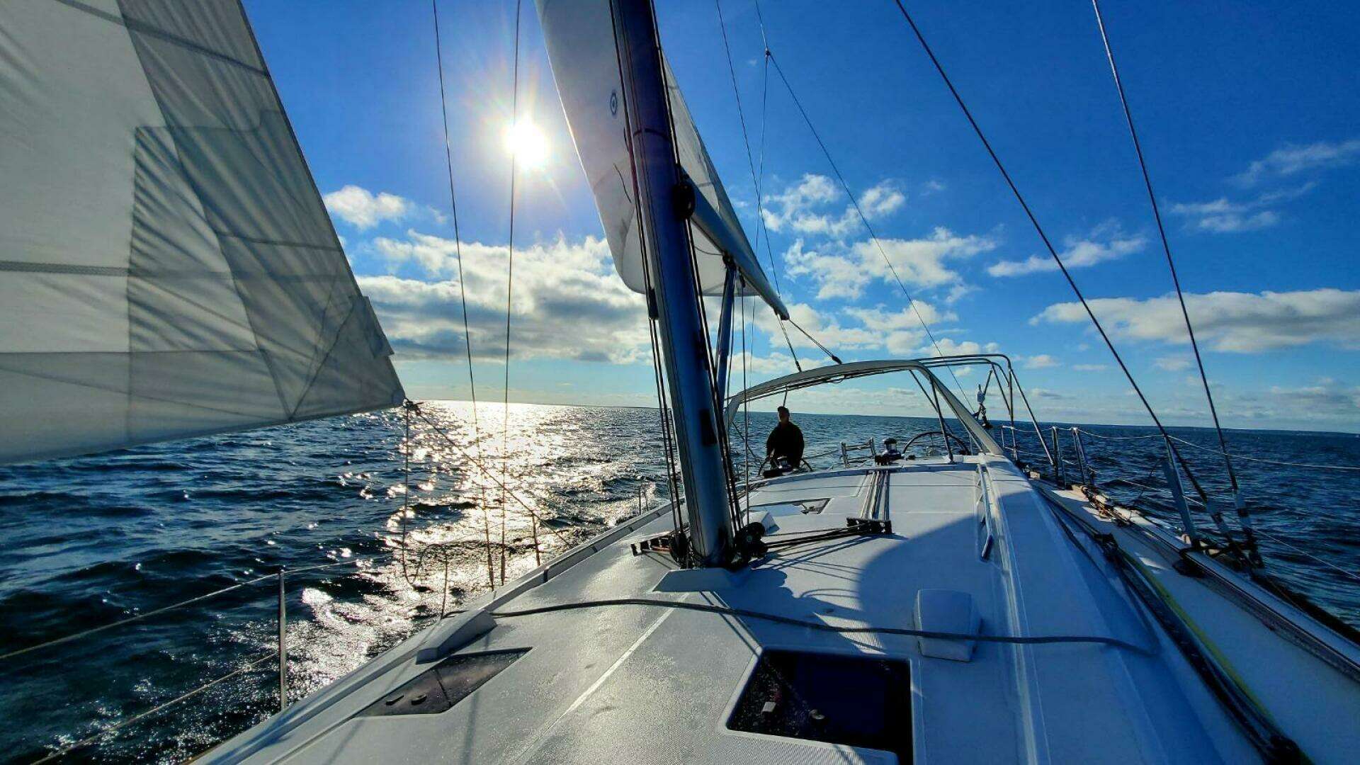 2013 Beneteau Oceanis 45 - Image 7