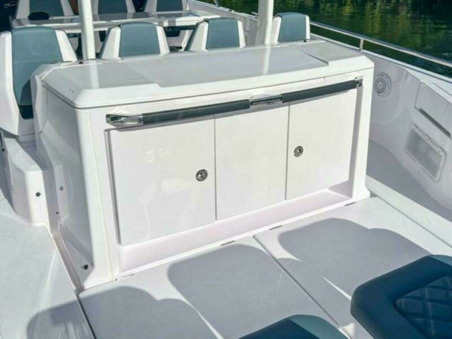 2024 Axopar 37 Sun Top - Image 20