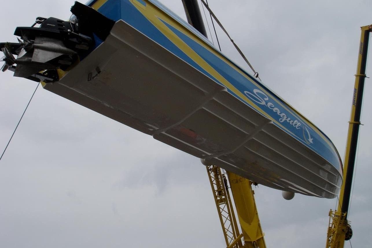 2007 Chaudron 41 SS boat named "Seagull" being lifted by a crane.
