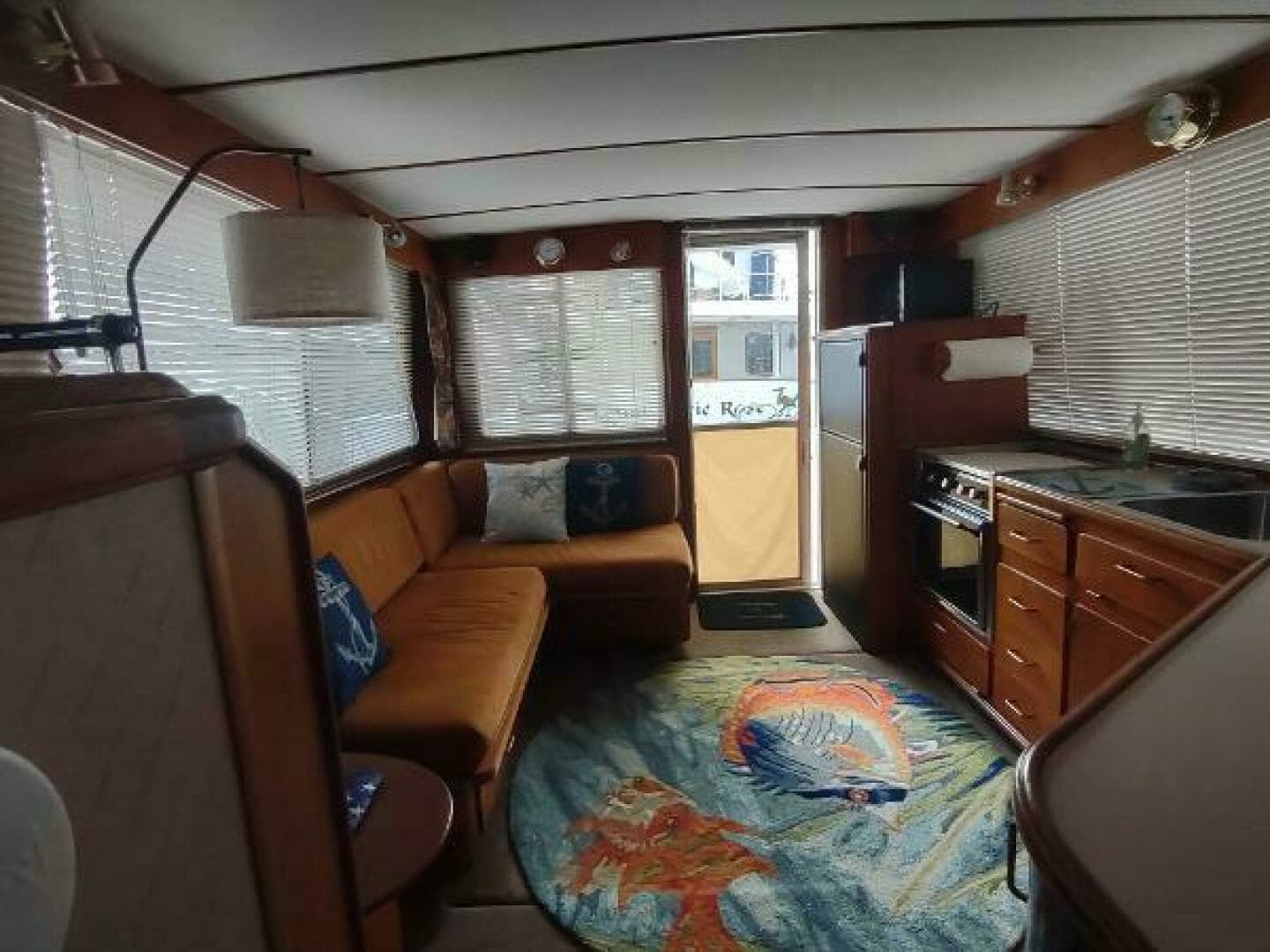 1988 Tollycraft 34 Sport Sedan - Image 4