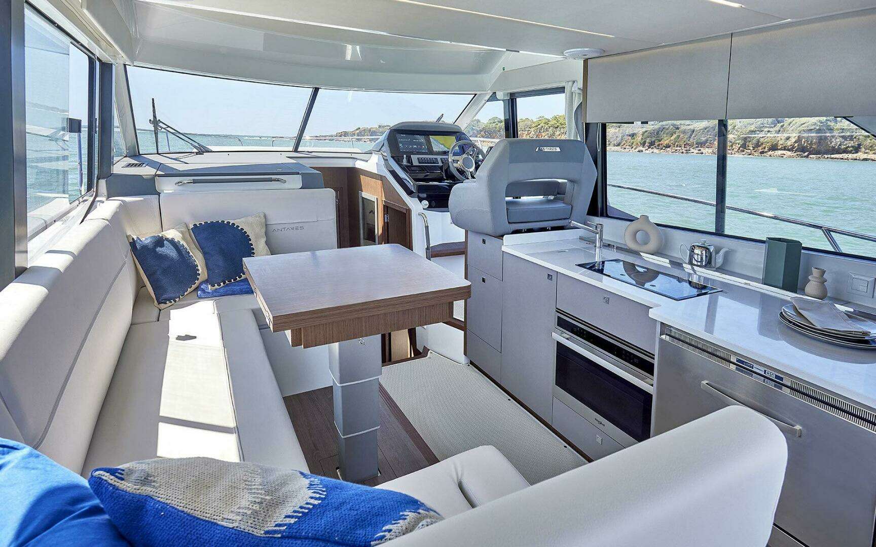 2026 Beneteau Antares 12 Fly - Image 24