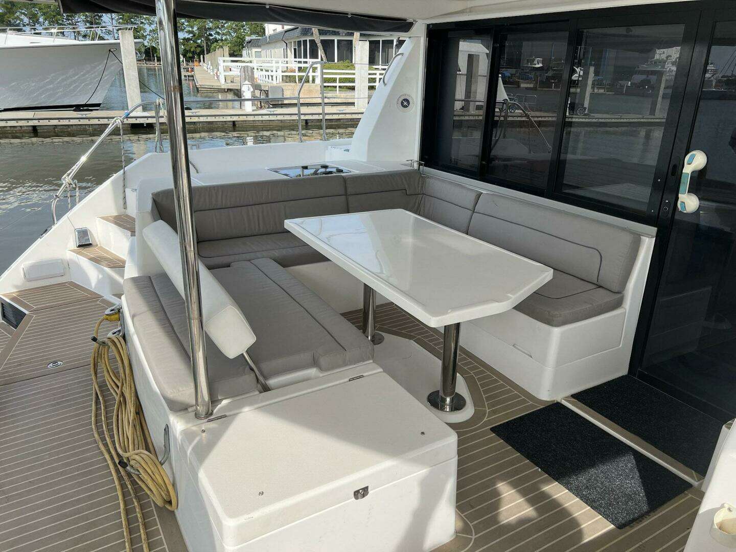 2018 Leopard 43 Powercat - Image 12