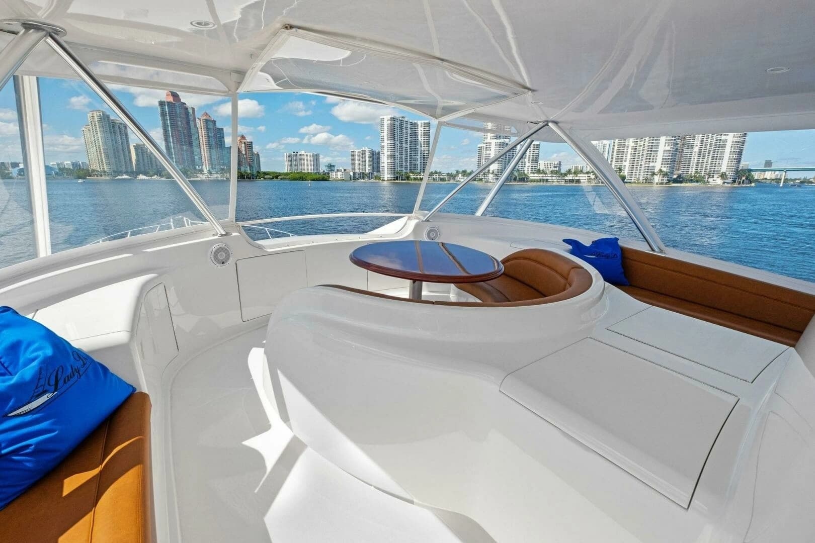 2012 Viking 82 Convertible - Image 86