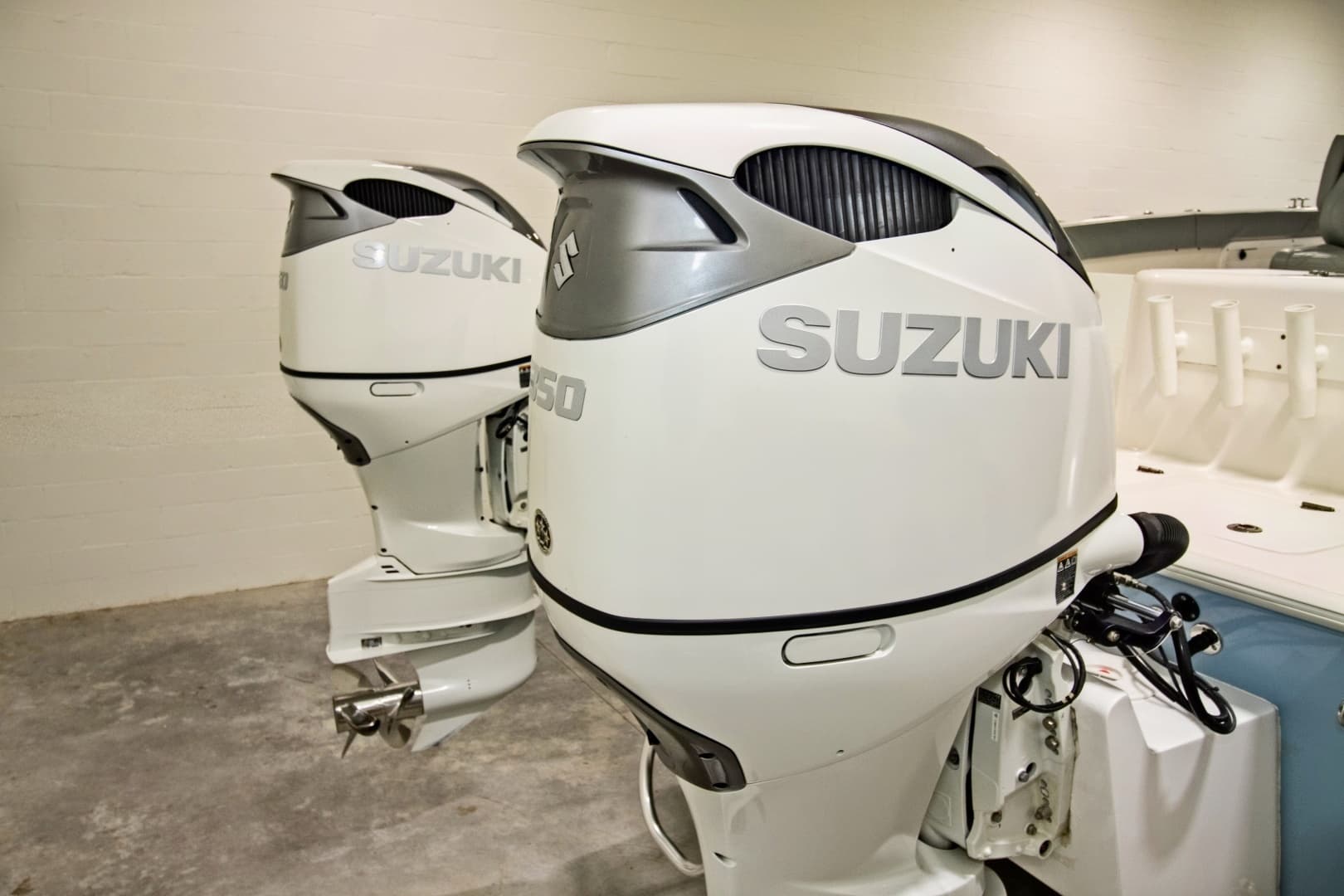 2023 Twin Vee 340 GFX - Image 7