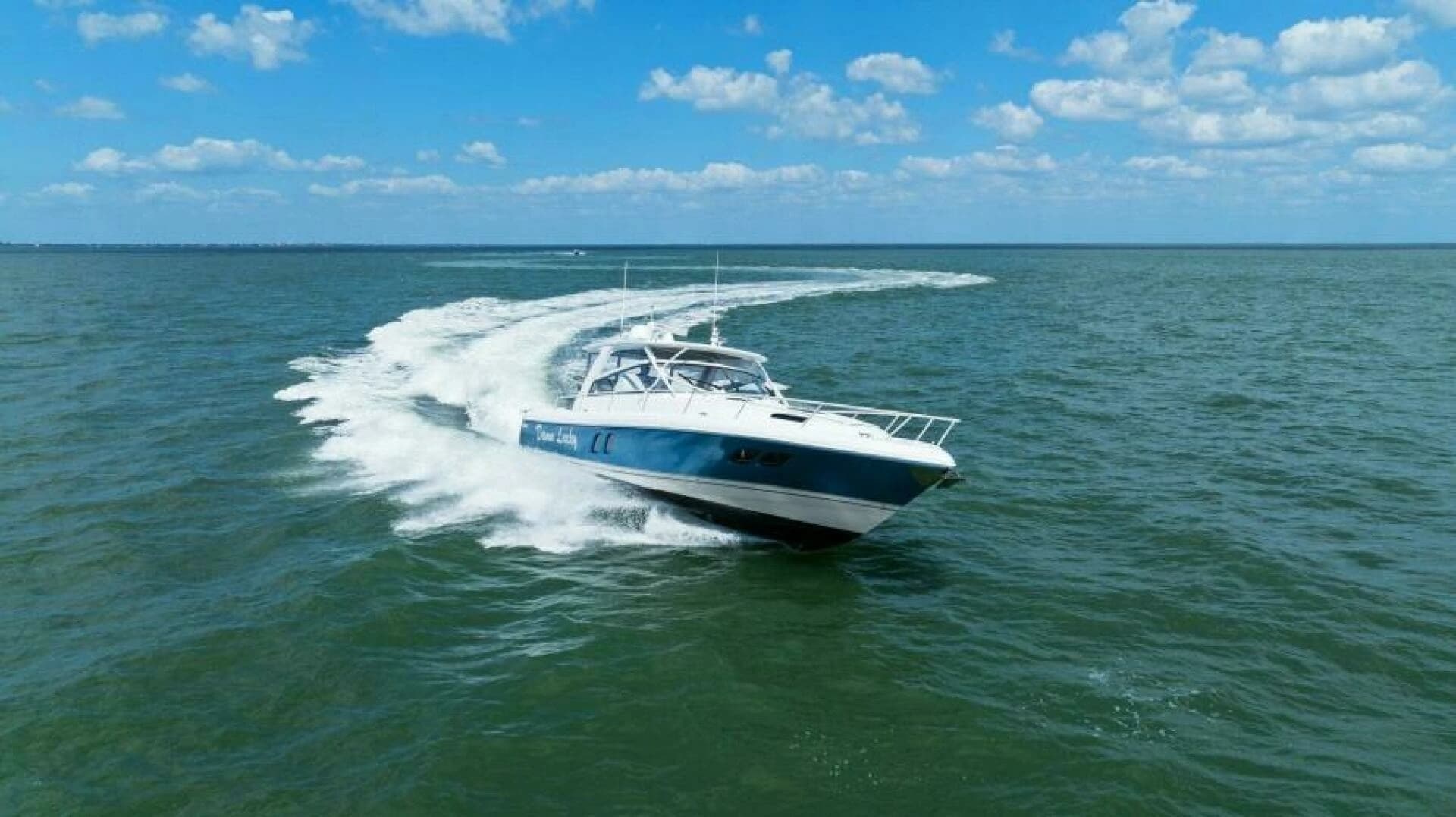2019 Intrepid 475 Sport Yacht - Image 44