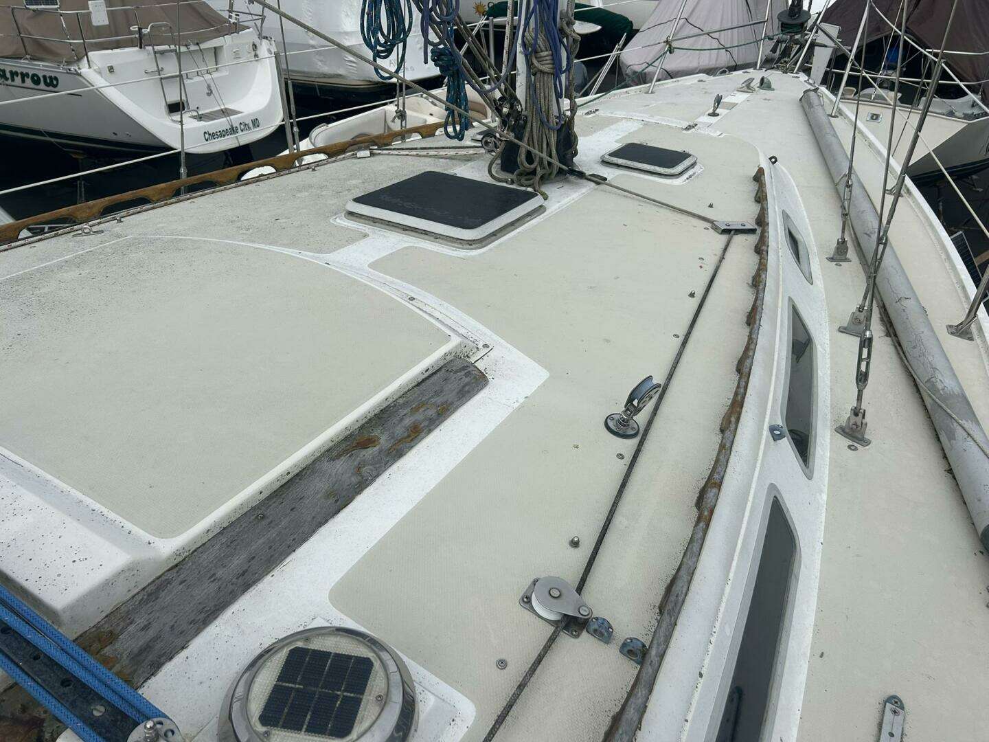 1985 Catalina 36 Tall Rig - Image 10