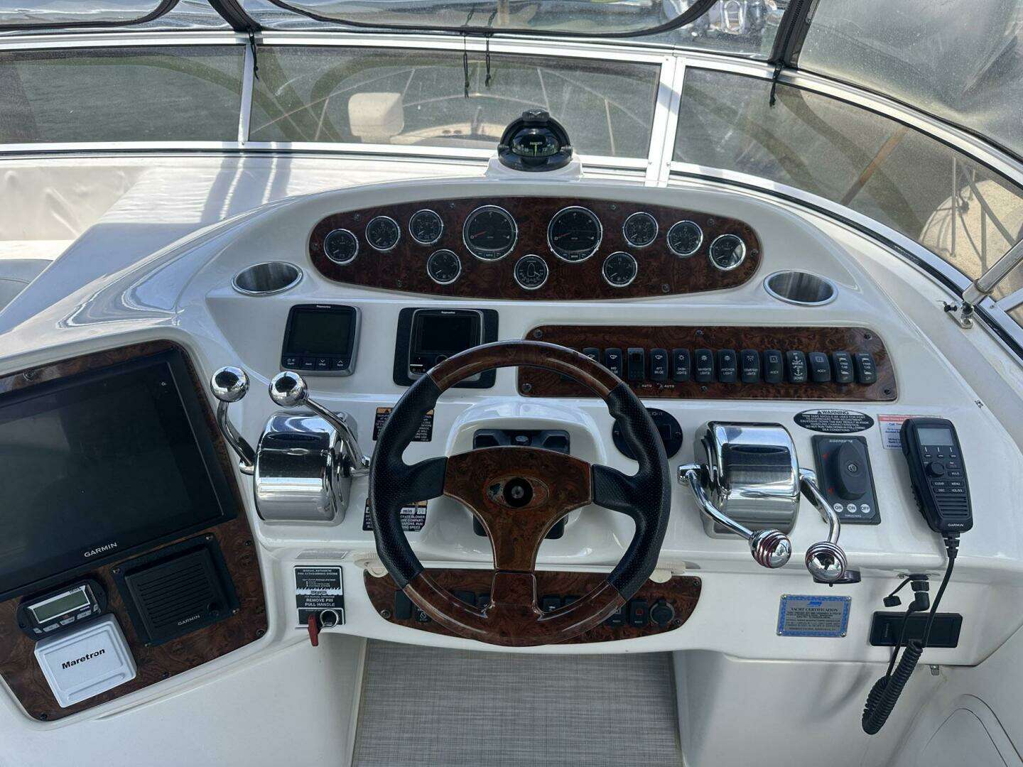 2007 Meridian 411 Sedan Bridge - Image 9