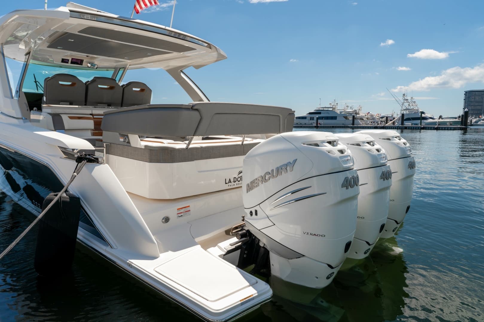 2020 Tiara Yachts 38 LS - Image 32
