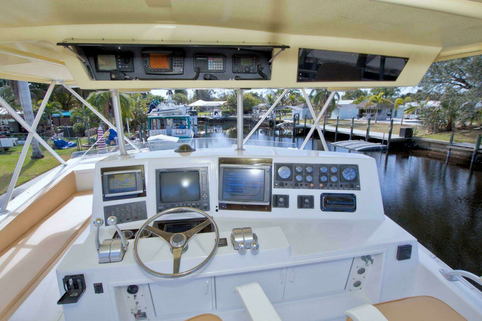 1990 Viking 53 Convertible - Image 33