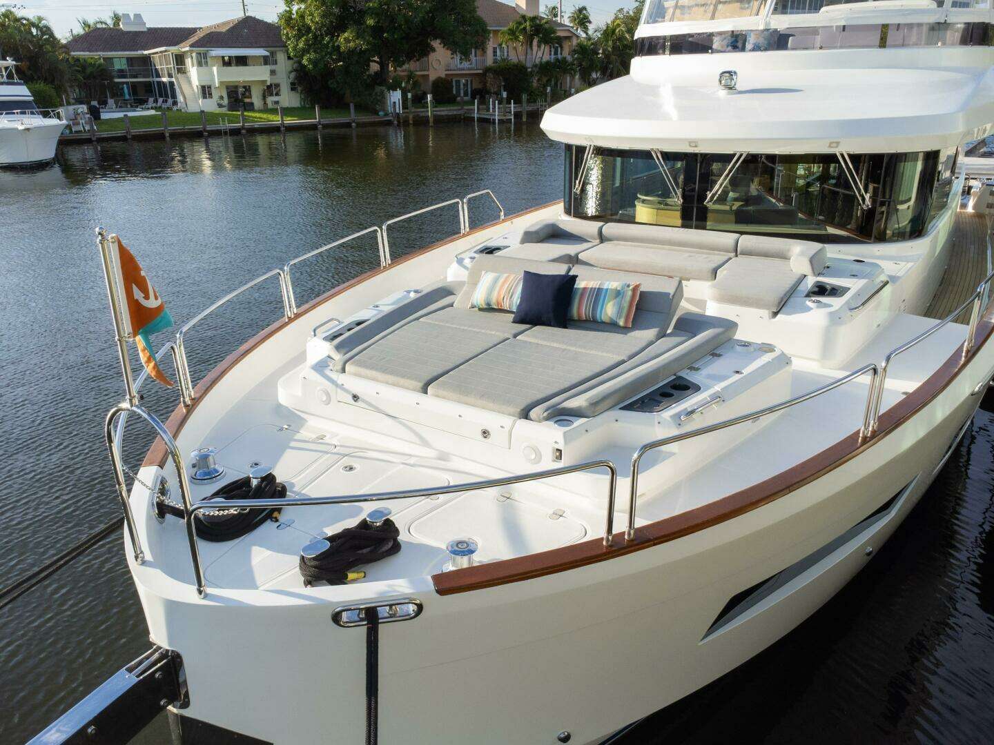 2020 Sirena 64 - Image 4