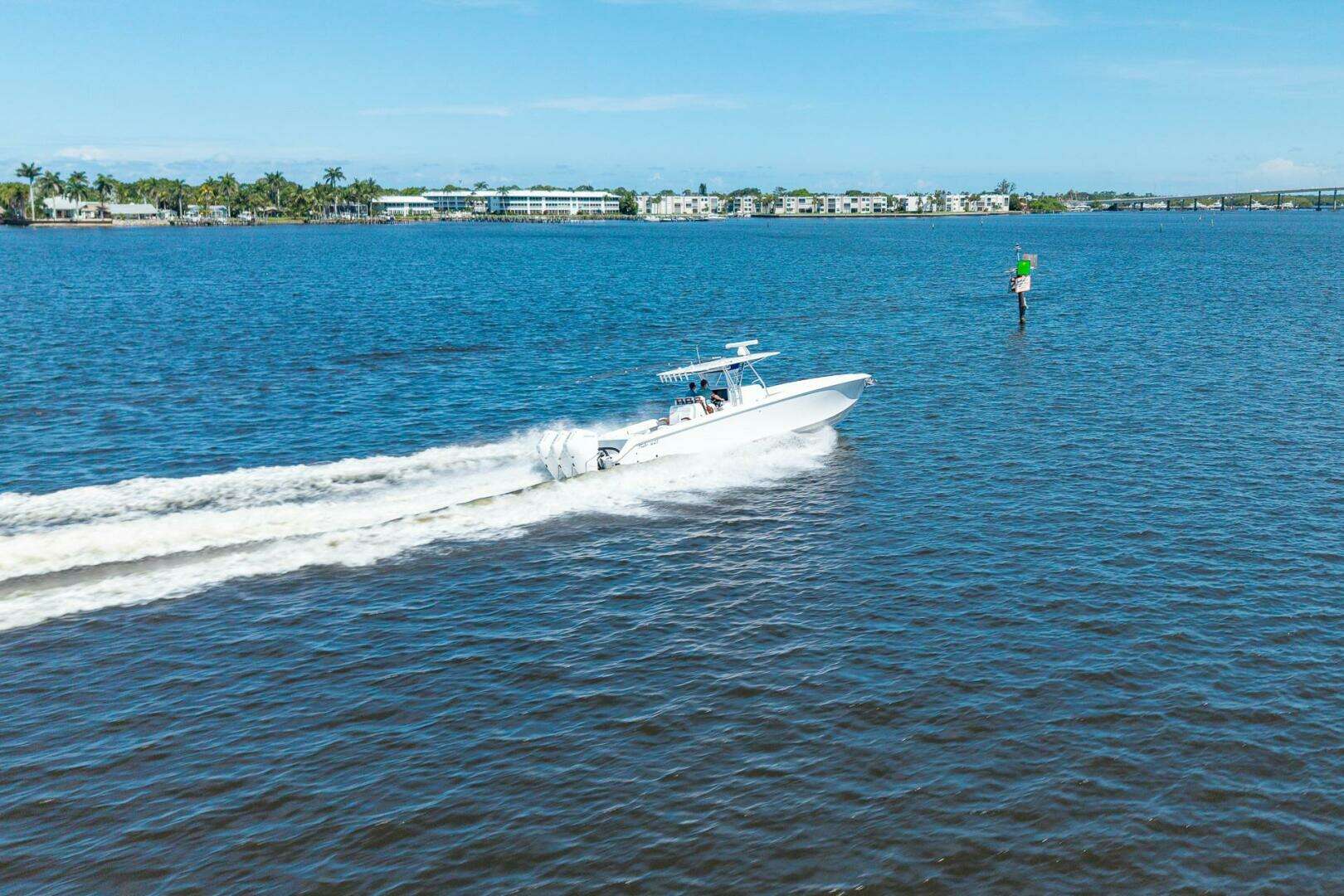 2024 Bahama 41 - Image 20