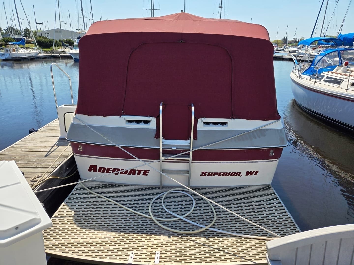 1984 Cruisers Yachts Ultra Vee 336 - Image 3