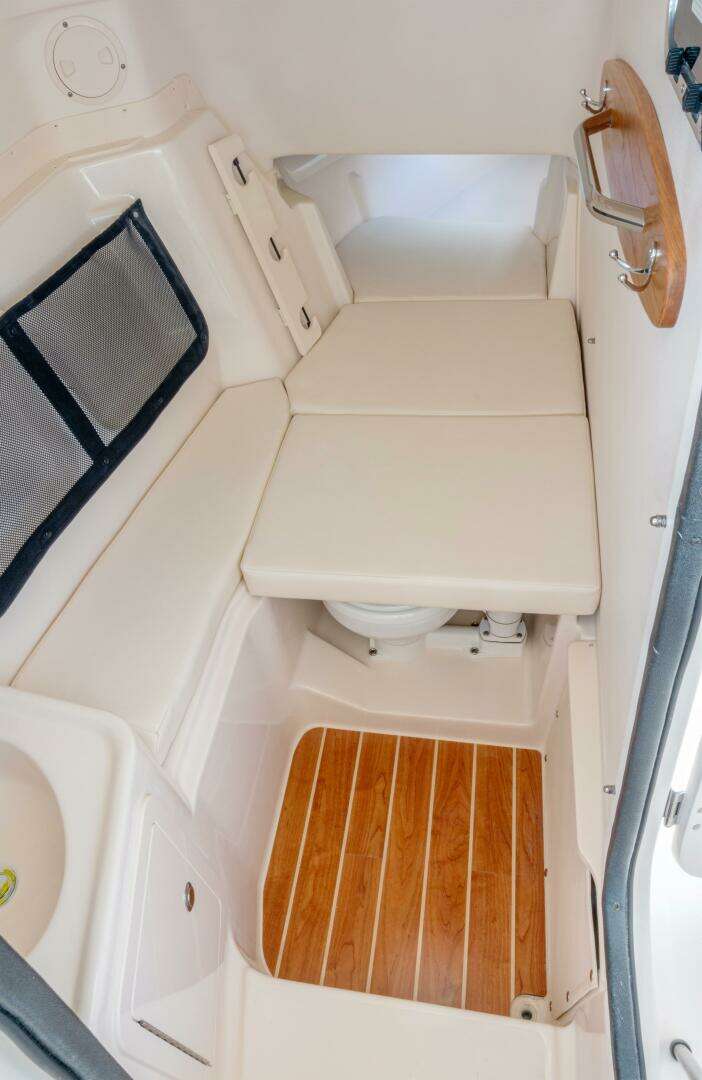 2025 Grady-White 307 Freedom - Image 21