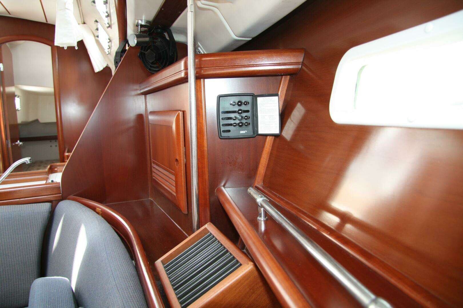2006 Beneteau — - Image 42