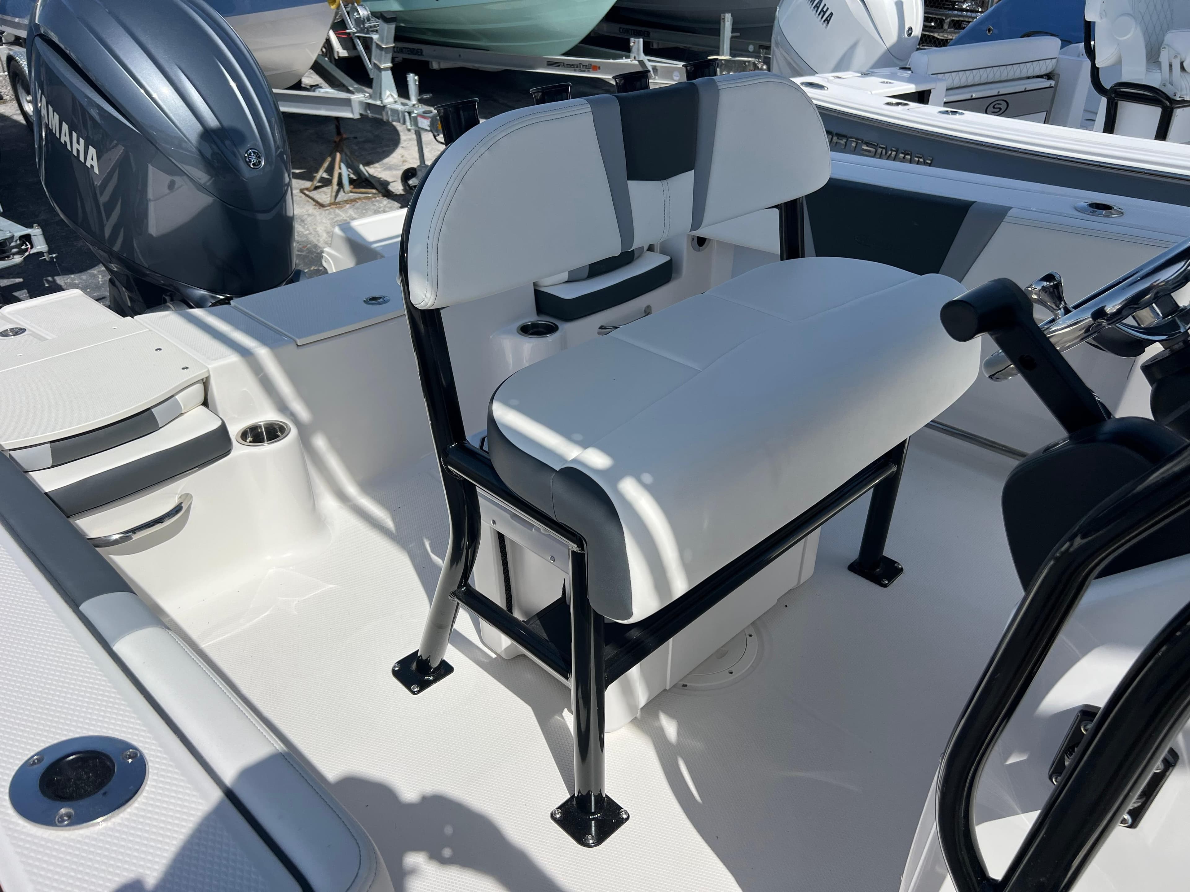 2025 Robalo R200 Center Console boat interior with seating and Yamaha engine.