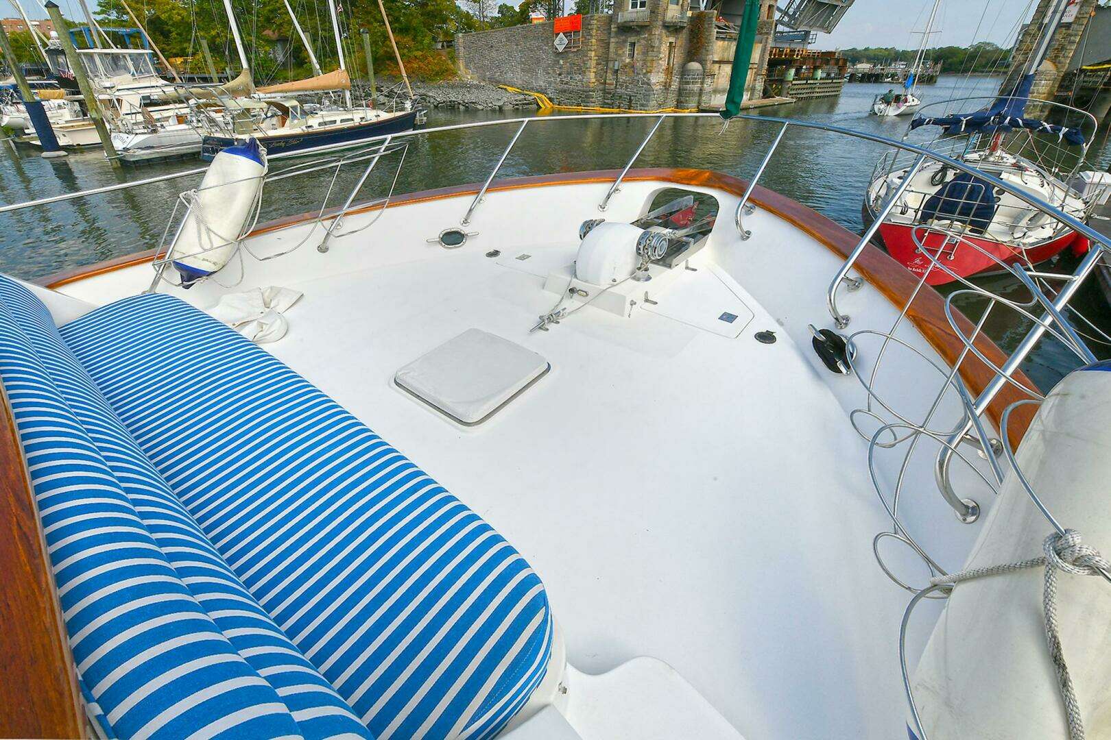 2002 Grand Alaskan Flushdeck - Image 58