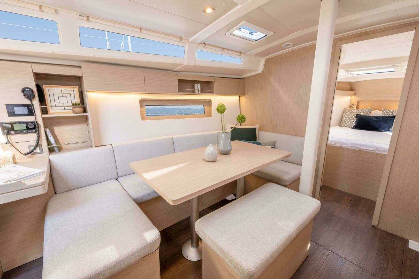 2026 Beneteau Oceanis 37.1 - Image 8