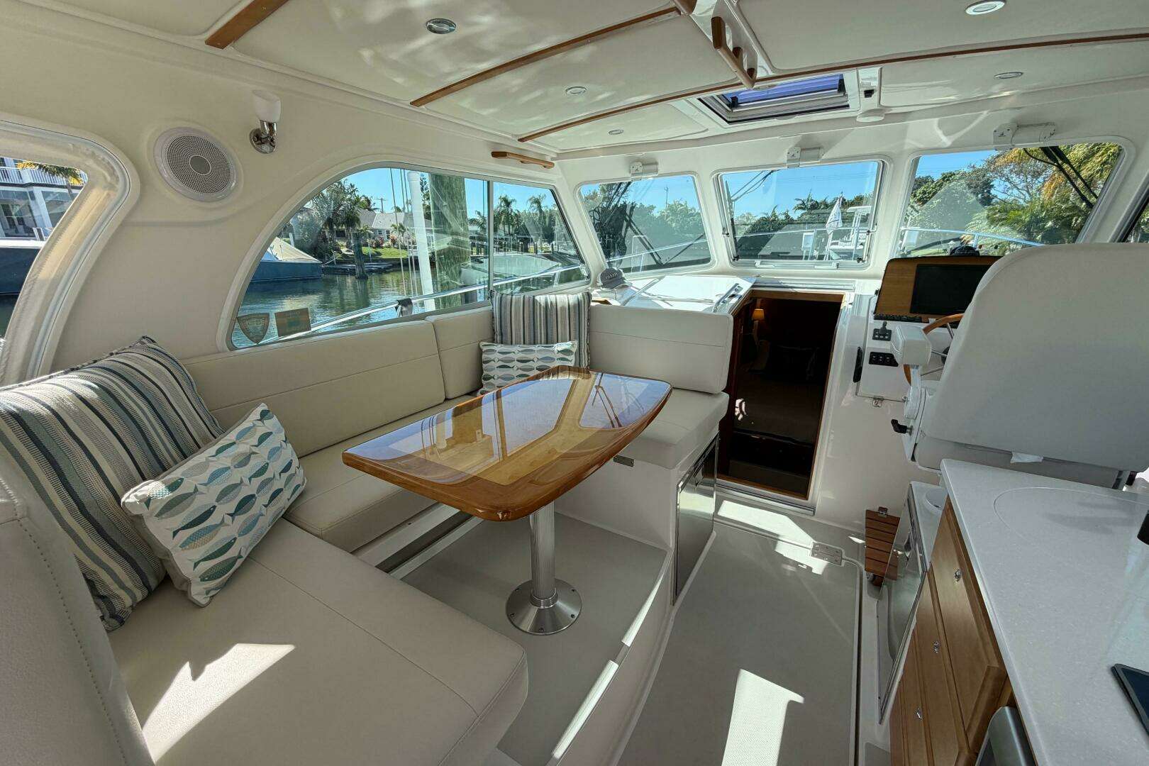 2023 Back Cove 34O - Image 21