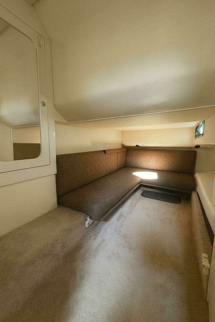 1996 Wellcraft 45 Excalibur - Image 21