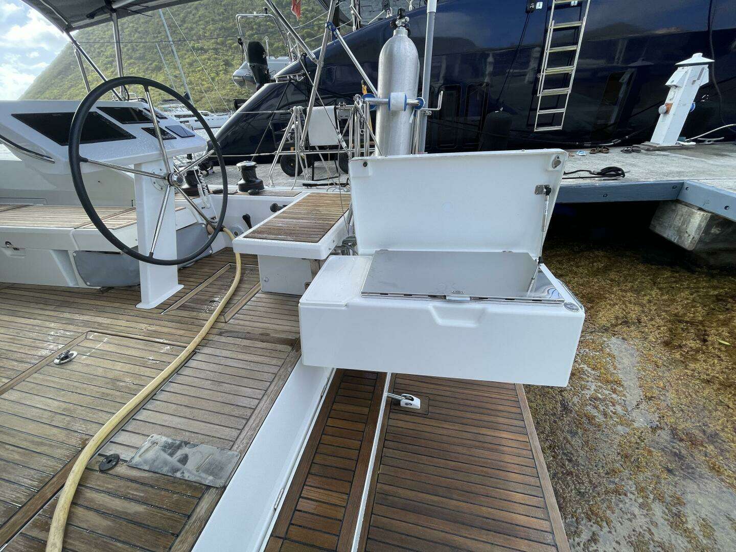 2020 Beneteau Oceanis 46.1 - Image 11